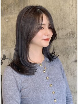 ハーフアンドハーフ(HALF and HALF) セミロング/レイヤーカット