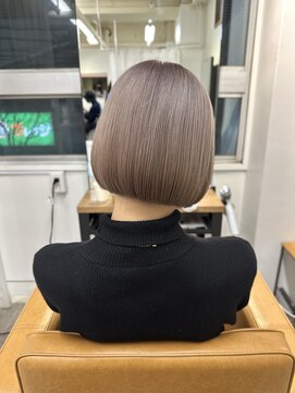 ハノン バイ リンクス 大宮(Hanon by LINKTH) ミニボブ/ホワイトベージュ/ミルクティーアッシュ/ブリーチ2回/