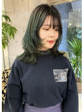 イェン(Yen.) デザインカラーモスグリーンミディアムウルフレイヤー