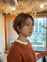 ホロル(horol)&nbsp;耳かけで魅せるニュアンスショート
