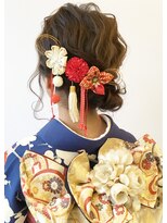 クラウン ヘアー(CLOWN hair)&nbsp;波ウエーブの成人式アレンジ