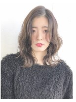 ルティア(Lutia) ゆるふわ巻きで大人可愛く!