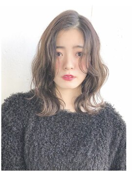 ルティア(Lutia) ゆるふわ巻きで大人可愛く!