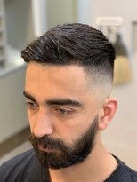 インタークロス&nbsp;30代40代メンズ刈り上げフェードスタイルかき上げ短髪ワイルド