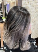 シルバーグレーベージュ×バレイヤージュ
