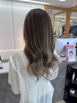 ユニ バイ マグ 長野店(Uni.by Mag) 透明感カラー★20代30代ハイライトバレイヤージュイルミナカラー