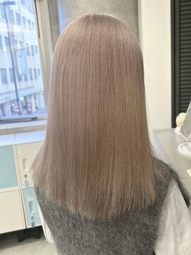 ルーブ トウキョウ(Loob. TOKYO) 池袋ハイトーンカラーミルクティーベージュブロンドシルバー韓国