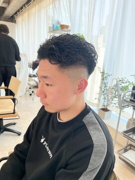 フルールバイアヴァンスクロス(Flulu by avance. cross) 極道パーマ