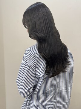 ツキヘア(TUKI hair) オリーブグレージュ/顔まわりカット/サイドバング