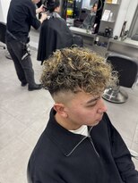 グルーマーズトウキョウ(GROOMER/S TOKYO)&nbsp;メンズ/スペインカール/スパイキーショート/フェード/神保町