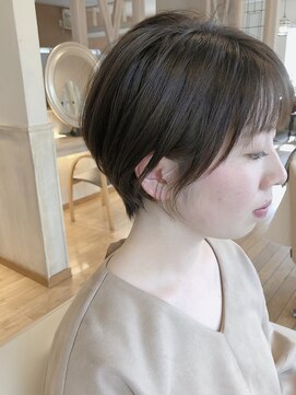 ヘアー ビジン(HAIR Bijin) 美シルエットの耳かけショート