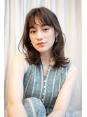 イメチェンで大人女子力UP♪毛先カールのくびれエアリーミディ