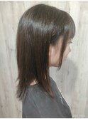 まとまるセミロングヘア