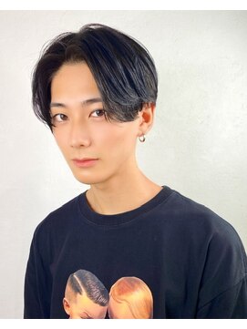 アンダーバーホワイト(_WHITE) ナチュラルセンターパート