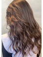 ラフィス ヘアー ティーダ 沖縄店(La fith hair tida) 全体的に細めのハイライトにベージュを添えてロングレイヤー。