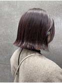 大人ぱつっとボブと上品なラベンダーグレージュ◎
