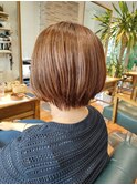 8月 重くないグラデーションボブ