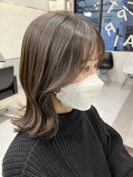 アデプト 北千住店(adept) 【adept北千住 エリスタイル】透明感グレージュ×くびれヘア