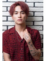 オーシャントーキョー(OCEAN TOKYO)&nbsp;“波巻き束感ショートハイライトツーブロックマッシュ”