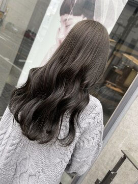 アウラ(AURA) グレージュカラー透明感カラーオリーブカラー