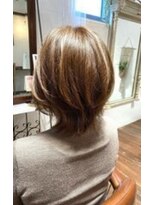 ロア(Loah)&nbsp;外ハネハイライト。