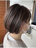 ショートボブ
