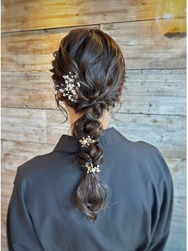 プアヒール(pua heal) 編みおろしヘア