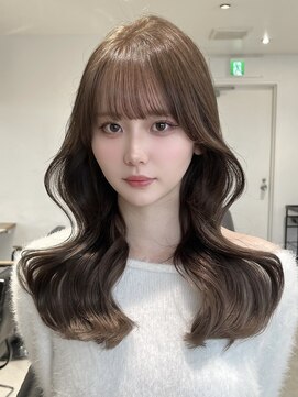 アイヴィ 表参道(IVY) 韓国ウェーブヘア シースルーバングミディアムレイヤー ベージュ