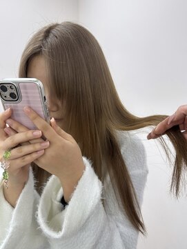 ダズリングディア(Dazzling Deer) グレージュ/透明感カラー/ブリーチカラー/ハイトーン/美髪