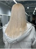 セミロングホワイトベージュ髪質改善トリートメントペールカラー