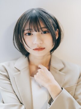 クロワ(croix) ナチュラルショートボブ