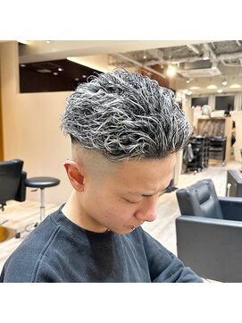 ルースト 渋谷店(ROOST) ホワイトメッシュ×極道パーマ