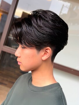 イエローコーン 金沢文庫店(YELLOW CORN) ニュアンスパーマ/メンズパーマ/センターパート/ツーブロック