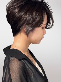 プールサイド(poolside)の写真/髪質で諦めている方に来てほしい―。日常でも扱いやすく、どこから見てもキレイなフォルムが叶う＊