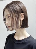 切りっぱなし外ハネボブ艶暗髪シースルーバング