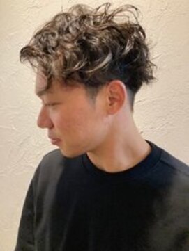 ソレイユ シンサカエ(SOLEIL SHINSAKAE) メンズ定番♪ツーブロック×無造作パーマ☆