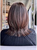 ヘアーリビング 730 宜野湾&nbsp;730 beige color レイヤーボブ/透明感/顔周りカット