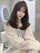 フォンズ(FONS)&nbsp;大人っぽい韓国レイヤー × 柔らかいブラウンカラー