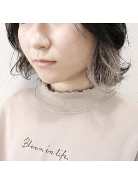 デコヘアーフラッペ(DECO HAIR frappe) グレージュのインナーカラー