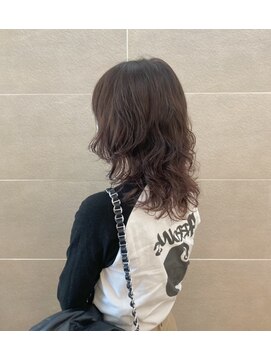 ボネッカ 鶴見(BONECCA) ロングウルフ　　　　片岡美里