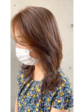 アチーブ ヘア デザイン(achieve hair design) ツヤ髪透明感ベージュ フェイスレイヤー毛先カールミディ