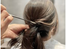 セレモニーでのヘアメイク・着付などの受付も可能です。