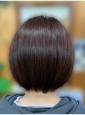 丸みのある女性らしいショート