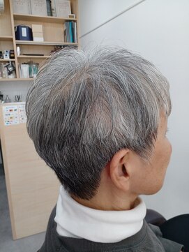 フロンティア(FRONTIER) 耳だしショート