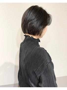エレノア 新宿西口店(Eleanor) コンパクトボブ/インナーカラーダークグレー