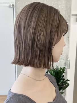 ノード(NODE) 栄くびれ巻き透明感ショートヘアスタイル