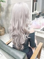 デイズ(days)&nbsp;ハイトーンカラーロングヘア/ホワイトシルバーカラー