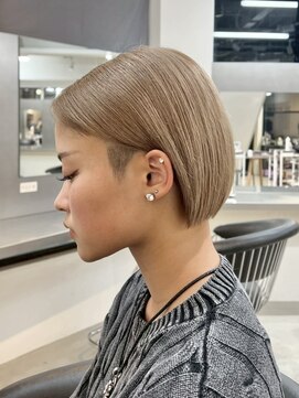 ラック 表参道(LUCK) 刈り上げショートボブ/ミルクティーブラウン/ハイトーンボブ