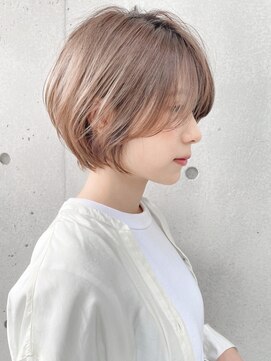 アグノス 青山(Agnos) エアリーカール美髪ダークアッシュ斜めバング似合わせカット