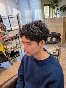 コワファーストナガサキシャンプーボーイ(COIFF1RST NAGASAKI SHAMPOO BOY) アクティブショート×ピンパーマ